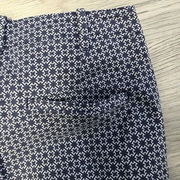 Talbots Geometric Print Bermuda Length Shorts Size 6 - Picture 5 of 5